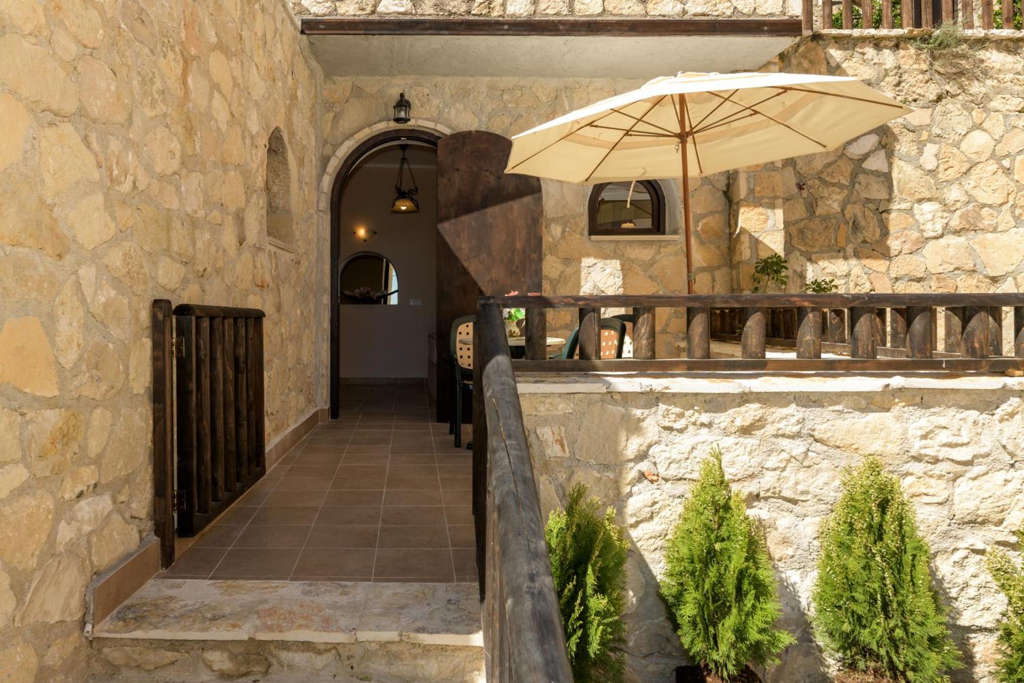 Harmony Hotel Keri Екстериор снимка