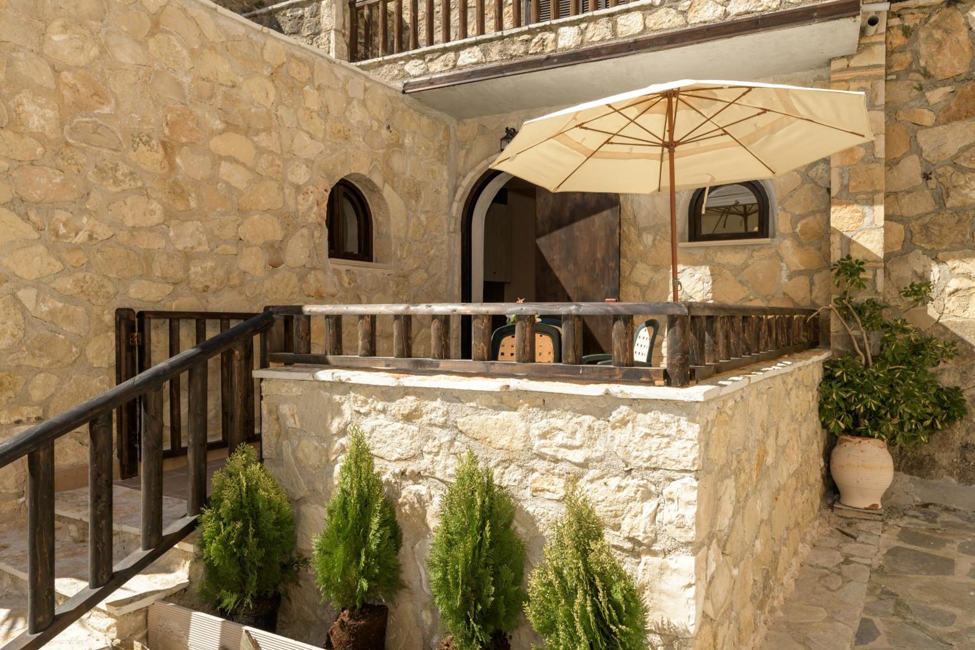 Harmony Hotel Keri Екстериор снимка